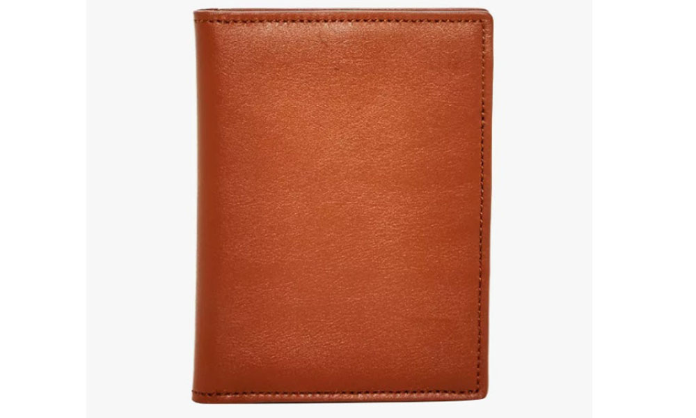 13 best travel wallets for getaways in style 3