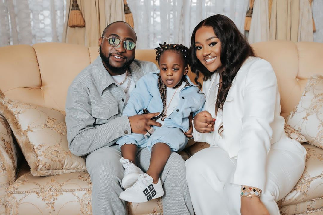 Cute photos of singer Davido, Chioma and their son Ifeanyi 2