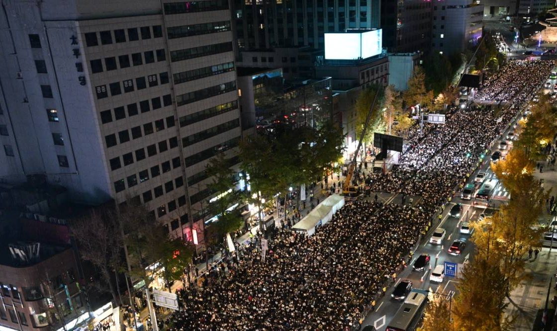 Candlelight vigils mourn South Korea Halloween disaster victims